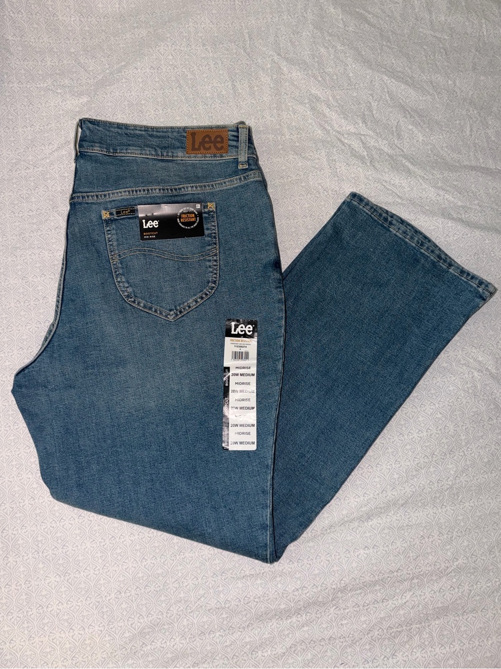 Lee Women’s Plus Mid Rise Bootcut 20W Medium Length Blue Jeans NWT